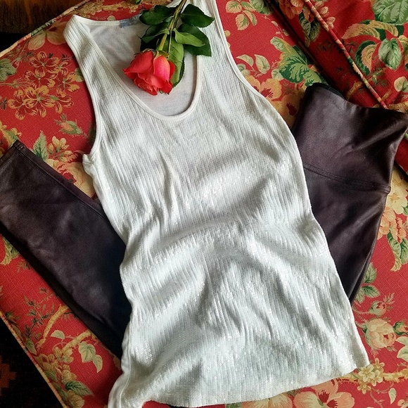 🌹AM Basic Holiday Italian Sequin Sparkle Bling Tank Top - Picture 5 of 8